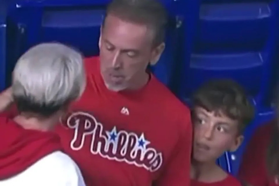 Feltwell gave the woman the ball after their heated verbal argument. NBC Sports