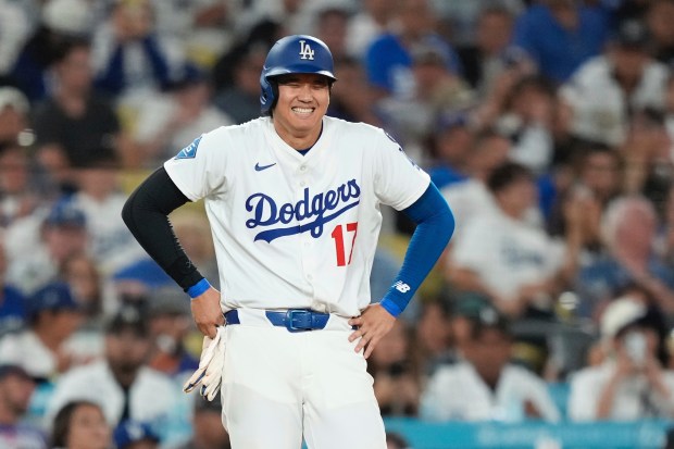 Dodgers star Shohei Ohtani expresses himself toward teammate Freddie Freeman...