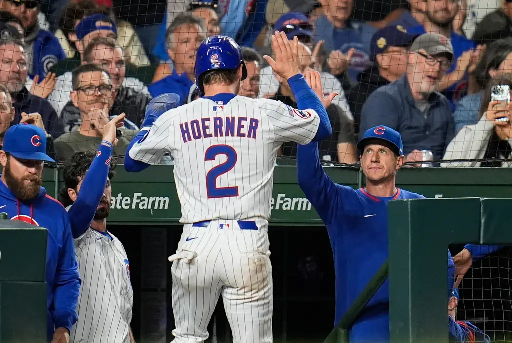 Swanson Gaffe Costs Cubs Big Win, Losing Streak Hits 5 Games, Mariners and Yankees Clinch -