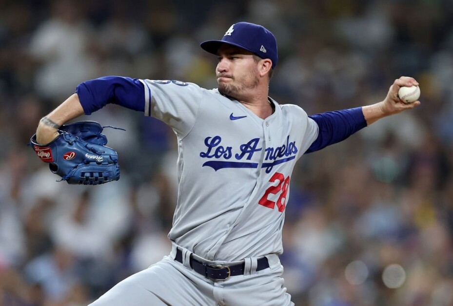 Dodgers reunite with Andrew Heaney