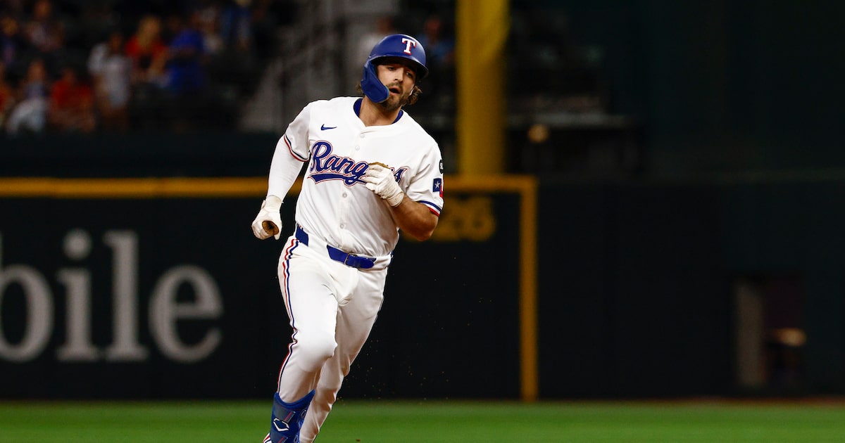 Texas Rangers’ Josh Smith, wife Claire announce birth of their first child