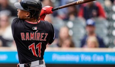 Guardians beat Twins for 9th straight win and move 1 1/2 games behind division lead