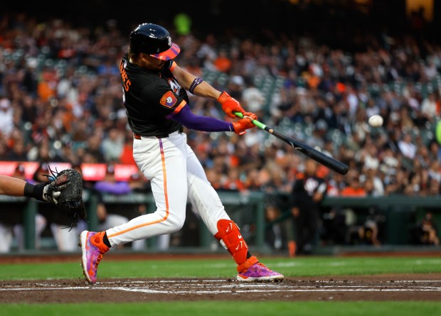 San Francisco Giants' Willy Adames (2) hits a three-run home run against the Arizona Diamondbacks in the first inning at Oracle Park in San Francisco, Calif., on Tuesday, Sept. 9, 2025. (Nhat V. Meyer/Bay Area News Group)