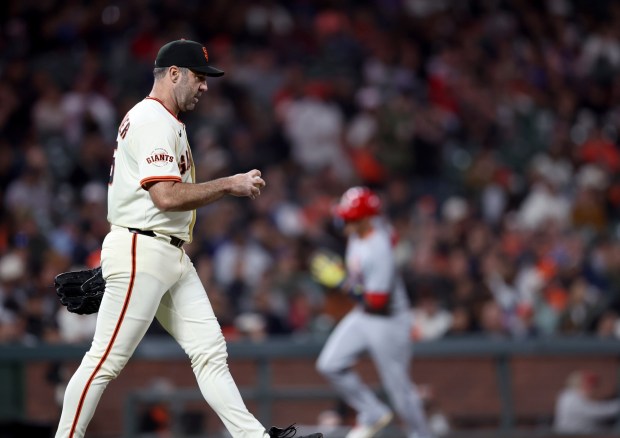 San Francisco Giants starting pitcher Justin Verlander #35 rubs up a new ball after giving up a two-run home run to St. Louis Cardinals' Iván Herrera, #48 scoring Lars Nootbaar #21 in the fifth inning of their MLB game at Oracle Park in San Francisco, Calif., on Monday, Sept. 22, 2025. (Jane Tyska/Bay Area News Group)