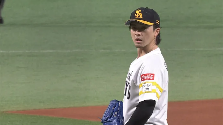 Fukuoka Softbank Hawks pitcher Naoyuki Uwasawa © Pacific League TV