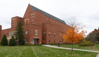 The Week in Business: New Bethel Dean, Securian Sponsors Twins Jerseys