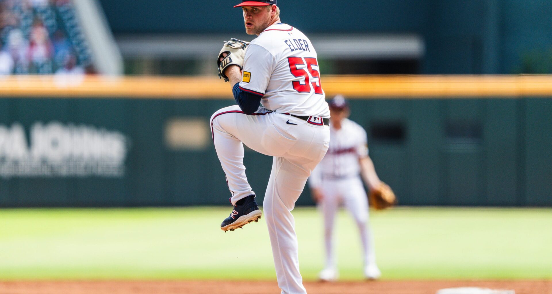 Braves triumph over Cubs with Elder's strong pitching