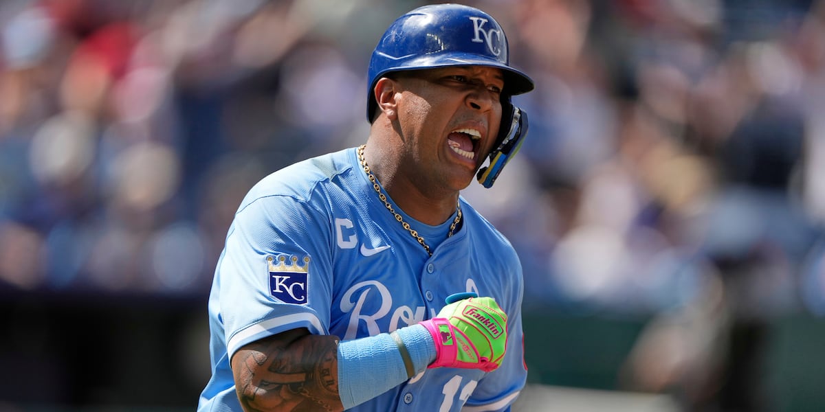 Perez’s 5 RBIs lead Royals over Phillies 10-3 and delay NL East clinch