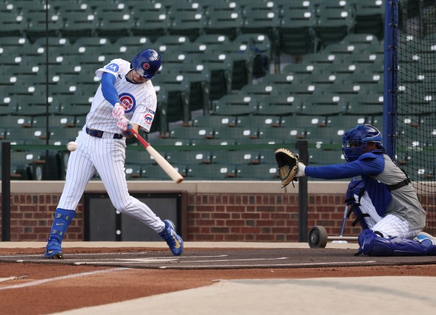 Cubs right fielder Kyle Tucker takes batting practice before a game against the Mets at Wrigley Field on Sept. 25, 2025, in Chicago. (John J. Kim/Chicago Tribune)