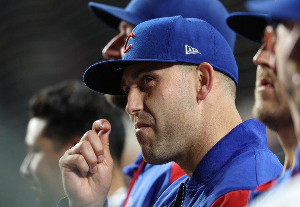 Cubs pitcher Matthew Boyd watches with teammates in the eighth inning against the Mets at Wrigley Field on Sept. 25, 2025, in Chicago. (John J. Kim/Chicago Tribune)