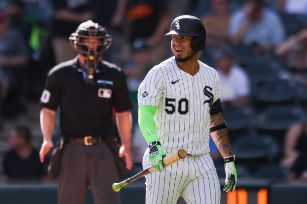 Chicago White Sox second base Lenyn Sosa (50) walks to the dugout after striking out during the seventh inning against the Baltimore Orioles at Rate Field on Wednesday, Sept. 17, 2025. (Eileen T. Meslar/Chicago Tribune)