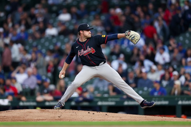 Atlanta Braves pitcher Bryce Elder (55) pitches during the first inning against the Chicago Cubs at Wrigley Field Wednesday Sept. 3, 2025, in Chicago. (Armando L. Sanchez/Chicago Tribune)