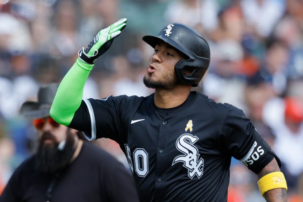 Lenyn Sosa #50 of the Chicago White Sox blows a kiss after hitting home run against the Detroit Tigers during the third inning at Comerica Park on Sept. 7, 2025 in Detroit, Michigan. (Photo by Duane Burleson/Getty Images)