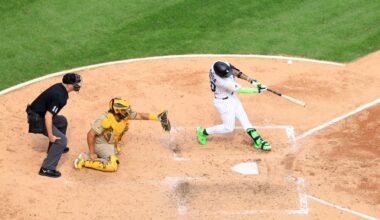 Chicago White Sox fall back to 40 games under .500 in home finale