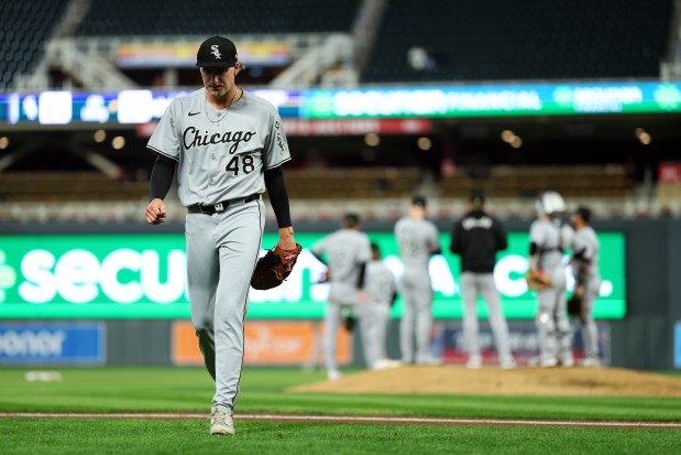 White Sox right-hander Jonathan Cannon exits the game during a pitching change in the fourth inning against the Twins at Target Field on Thursday, Sept. 4, 2025, in Minneapolis. (David Berding/Getty Images)