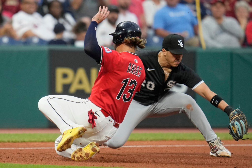 Chicago White Sox lose to Cleveland Guardians 3-1