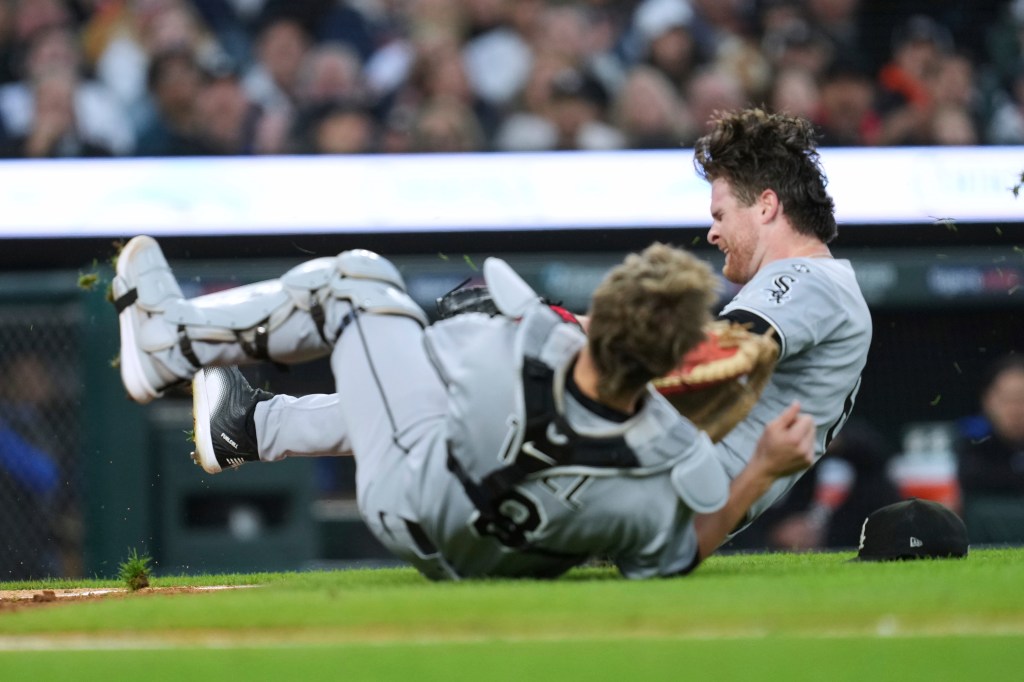 Chicago White Sox rally to extend winning streak to 6