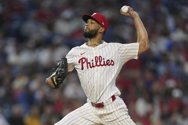 Philadelphia Phillies' Cristopher Sánchez pitches the second inning of a baseball game against the New York Mets, Wednesday, Sept. 10, 2025, in Philadelphia. (AP Photo/Matt Rourke)