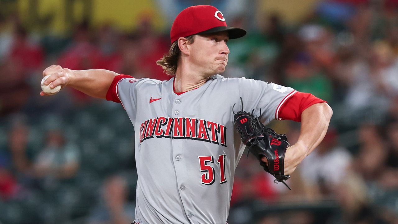 Cincinnati Reds pitcher Brady Singer throws to the Athletics during the first inning of a baseball game Friday, Sept. 12, 2025, in West Sacramento, Calif.