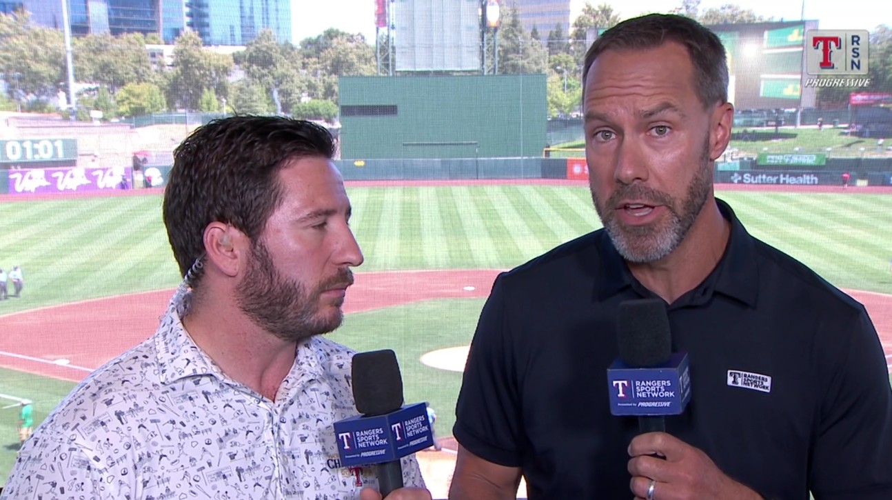 Rangers announcer David Murphy pulls off reverse jinx