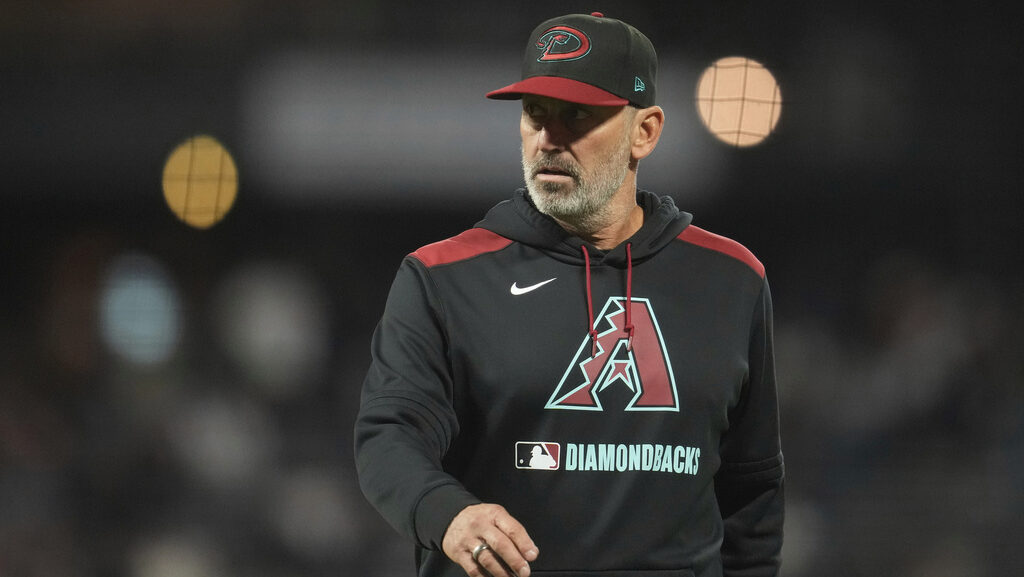 Arizona Diamondbacks manager Torey Lovullo will return for 2026, according to reports...