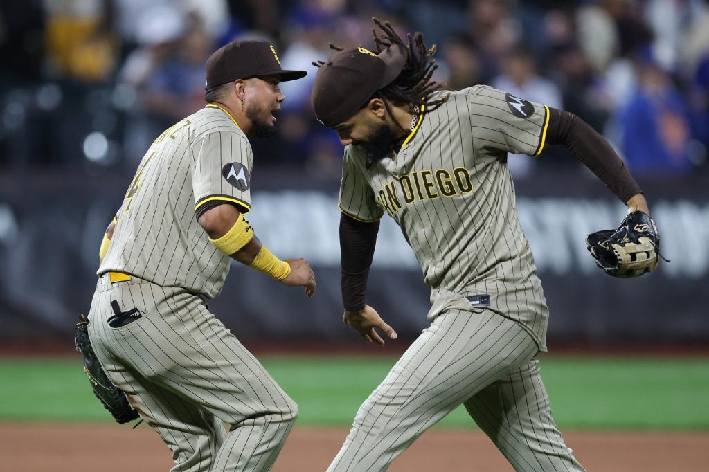 Bet $5, get $200 in bonus bets win or lose for Brewers vs. Padres