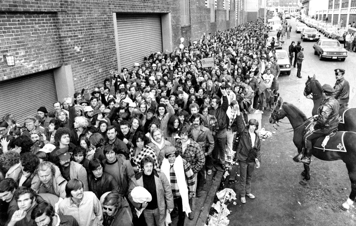 Fans lined up along Lansdowne Street, waiting to purchase tickets for the 1975 World Series.