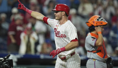 Kepler powers Phillies past skidding Mets 11-3