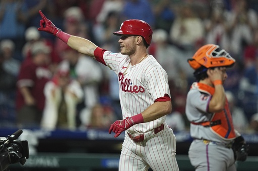 Kepler powers Phillies past skidding Mets 11-3