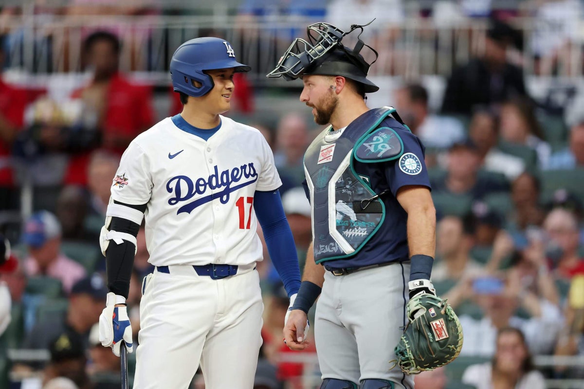 What happens to Cy Young and MVP award winners in the MLB playoffs?