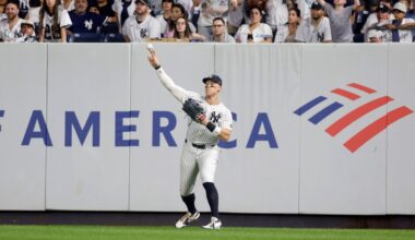 Tipping Yankees overcome defensive concerns in major ground-gaining win over Blue Jays