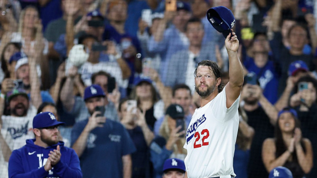 Watch Dodgers legend Clayton Kershaw walk off the Dodger Stadium mound for the final time as he bids farewell to Los Angeles – NBC Los Angeles