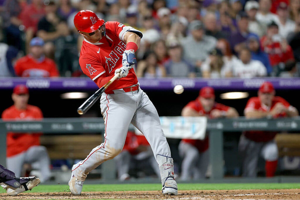 Fan returned Mike Trout’s 400th home run ball for a few autographs and a game of catch