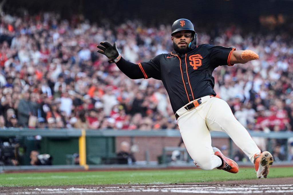 Seize $300 in bonus bets with winning $5 bet for Cardinals vs. Giants