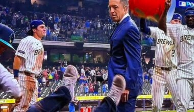 MLB Reporter Slammed for Pushing Over Photographer and Giving Him 'Stink Eye'