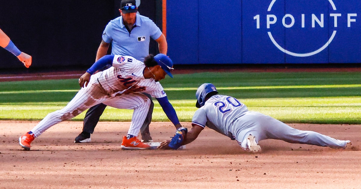 Rangers squander chances they can’t afford to as AL playoff race tightens behind them