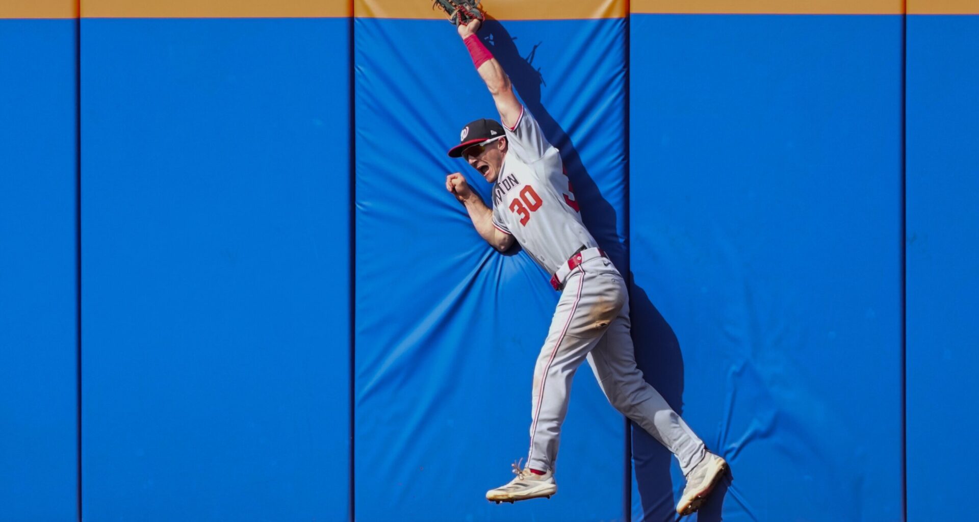 Fancy footwork: Young’s spectacular catches in center lead Nationals past Mets