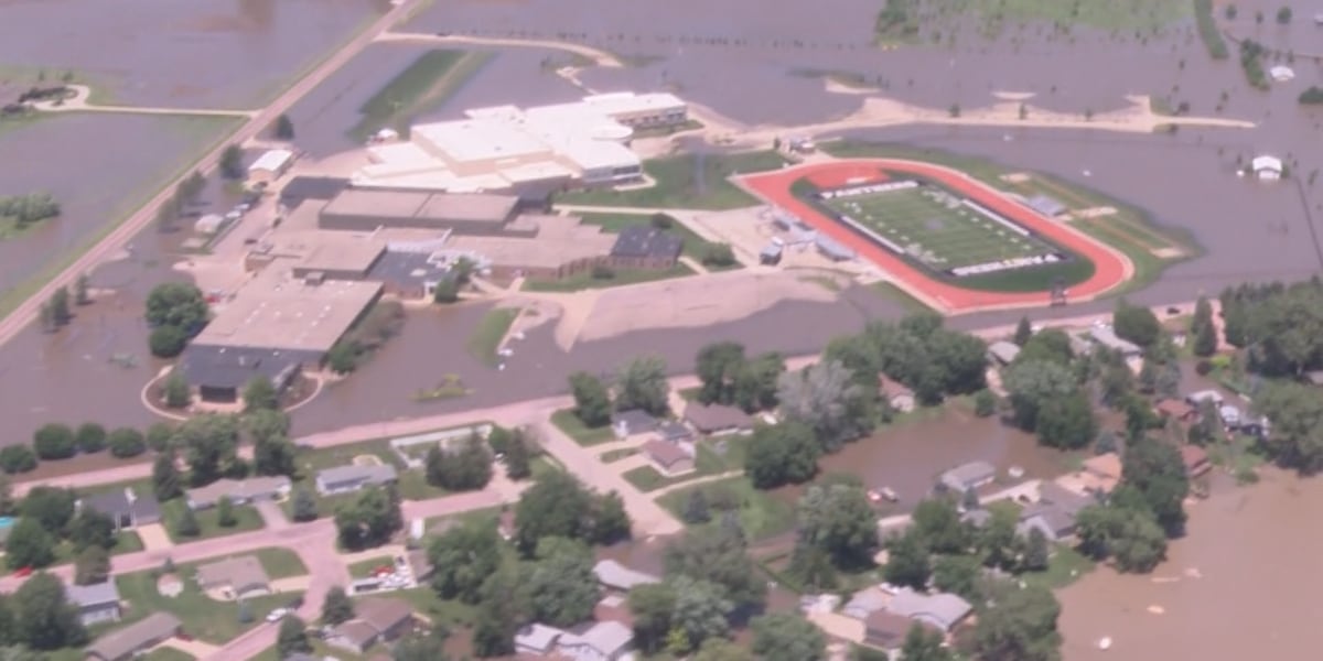 Minnesota Twins provide $10,000 to restore flood damaged baseball complex in North Sioux City