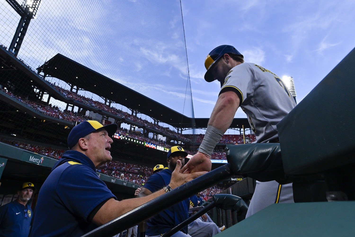 Brewers Prepare for Flexibility in NLDS, Adapting Strategies & Roles