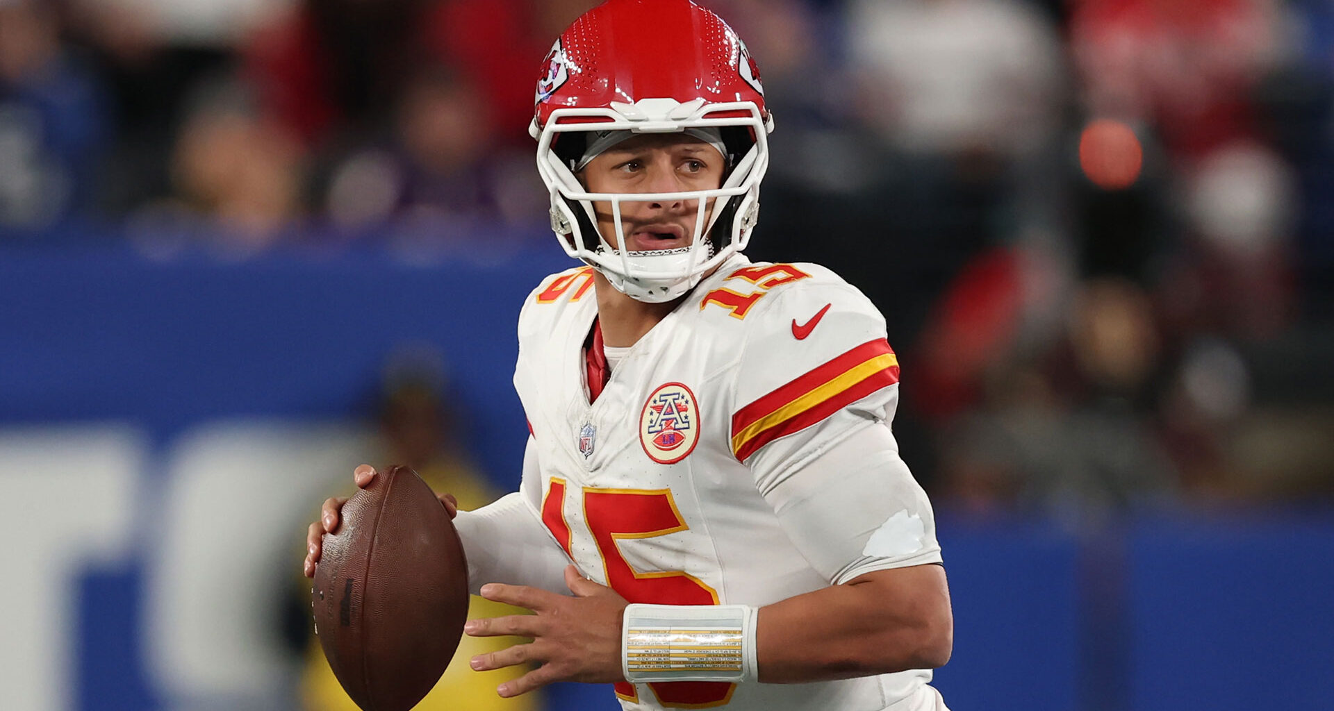 NFL fans slam 'awful' behavior after kid has Patrick Mahomes souvenir 'stolen' after 'Phillies Karen' controversy