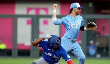 Royals’ back-to-back homers and Cameron’s pitching lift Royals over Blue Jays 2-1