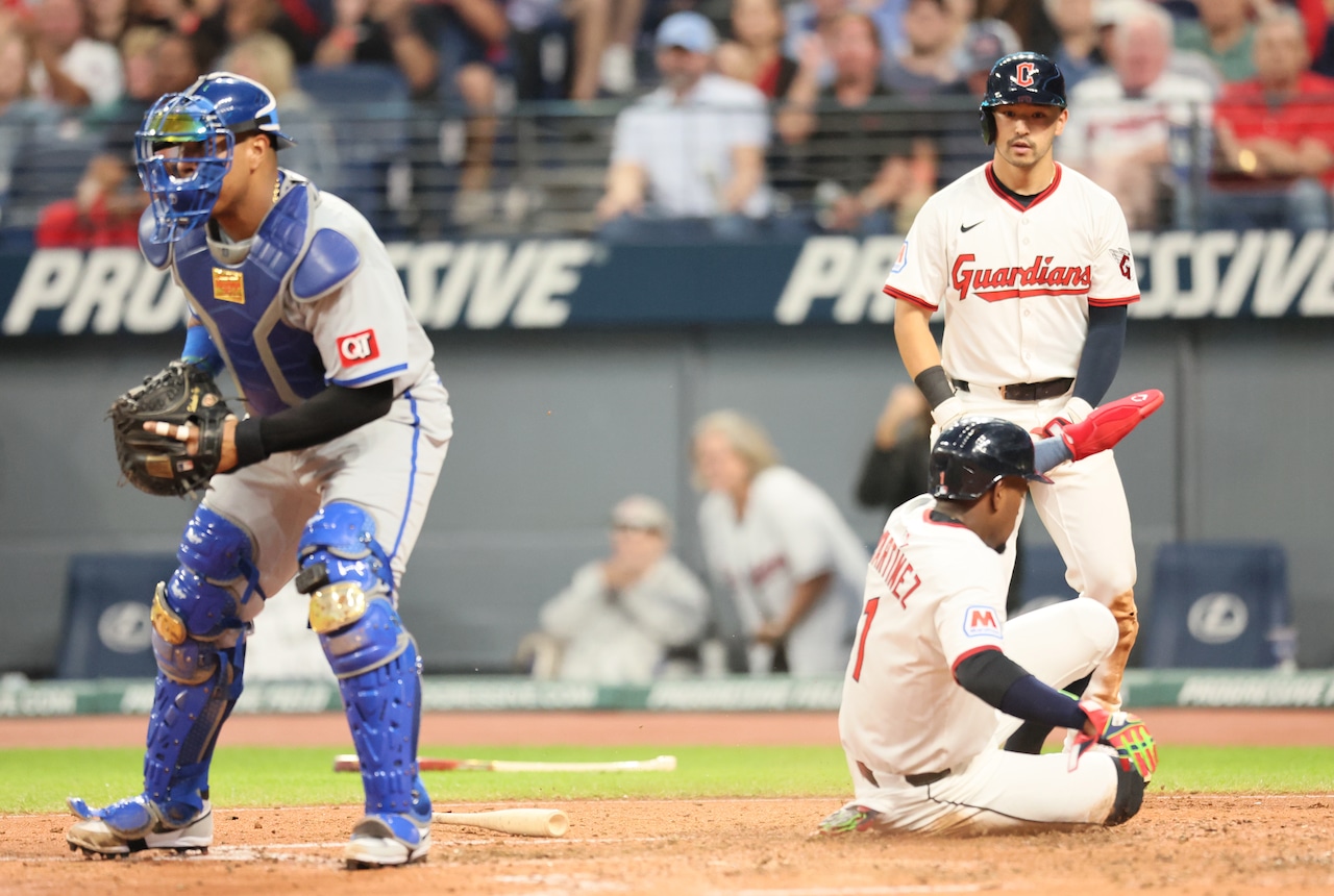 Guardians can’t solve Royals’ bullpen rotation in 4-3 loss, ending 5-game winning streak