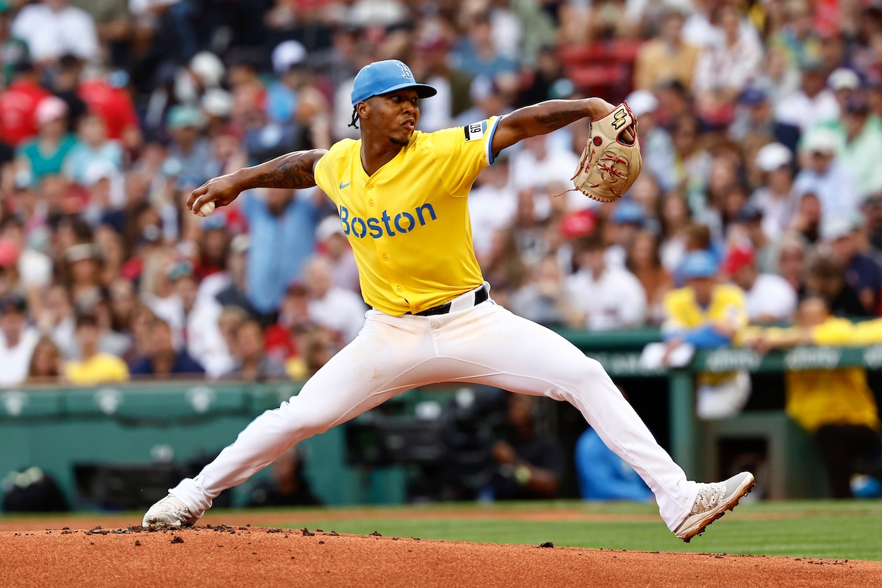 Red Sox reactions: Another loss to Yankees as offense scores just 2 runs despite 10 hits