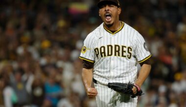 CLINCHED! Padres outlast Brewers in 11 innings, secure NL playoff spot