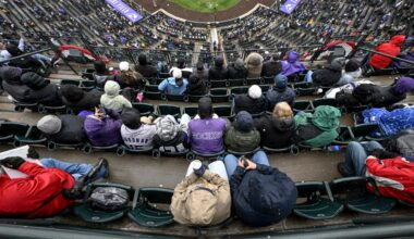 Rockies fans frustrated amid 100-loss season, declining attendance