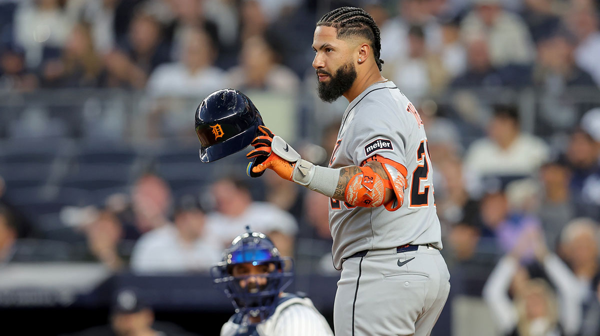 Detroit Tigers second baseman Gleyber Torres (25) acknowledges the fans as they applaud during his first at bat during the first inning against the New York Yankees at Yankee Stadium.