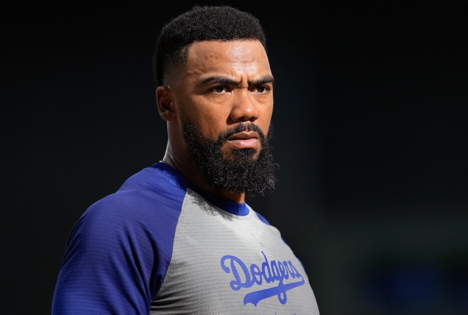 Dave Roberts benches Teoscar Hernández for performance & effort?