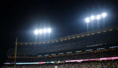 Former Padres first baseman calls out Dodgers pitcher for 'scumbag move'  image