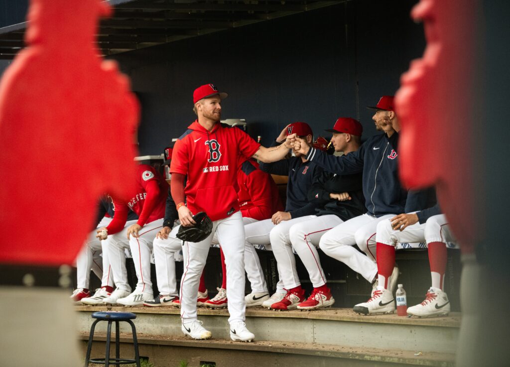 Red Sox Re-Sign Hobie Harris To Minor League Deal