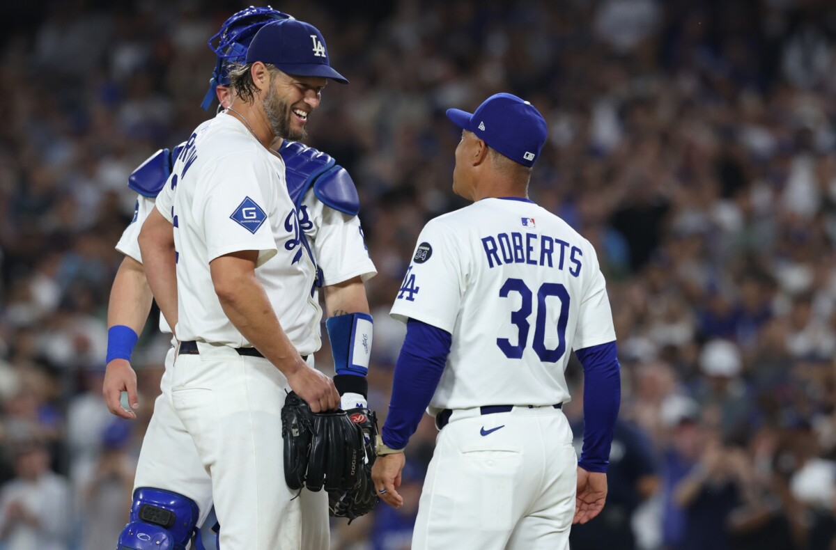 Dodgers' Clayton Kershaw Apologized to Dave Roberts After Exiting Friday's Game